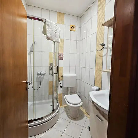 Motel Royal 3* Tuzla