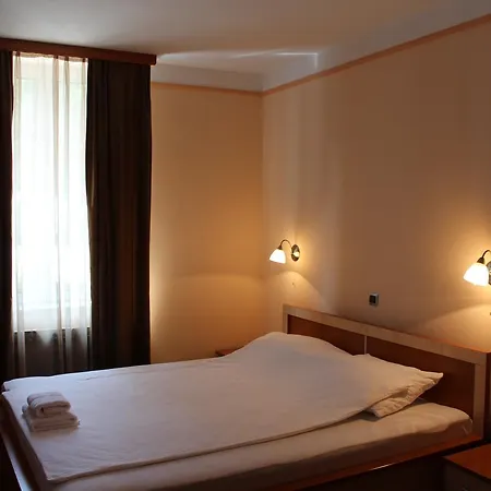 Royal 호텔 투즐라